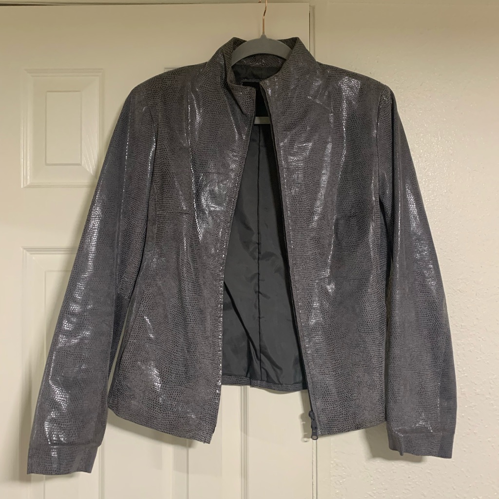 Express World Brand Womens 910